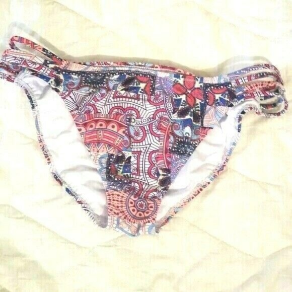 Zeraca Other - ⬇⬇⬇⬇ Nwot Zeraca bikini bottoms M  Boho Strappy